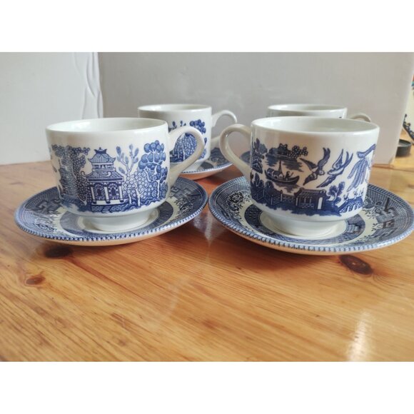 Blue Willow Porcelain Teacup and Saucer sets(4) Churchill England - Picture 14 of 15